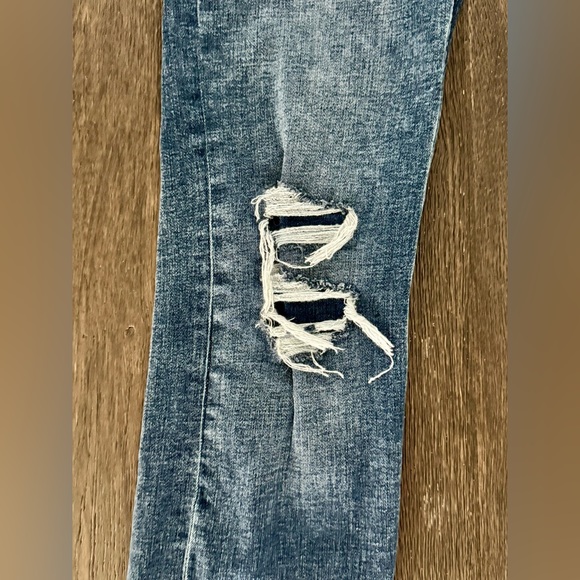 Abercrombie Kids Distressed Straight Leg Jeans - size 15/16 - Picture 2 of 4